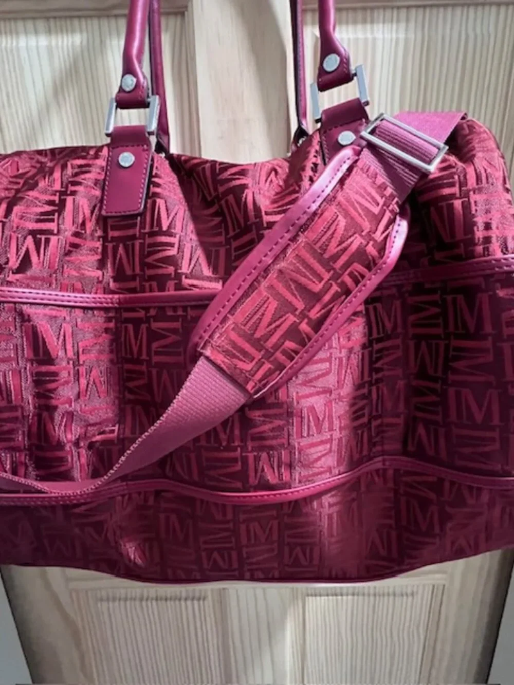 ISAAC MIZRAHI Red Tote duffle Bag Monogram Pattern Spacious w/Handles & Strap